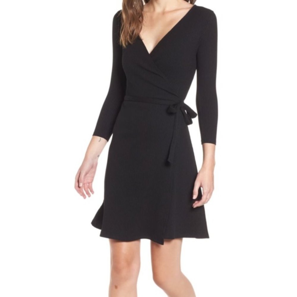 Amour Vert Theodora Wrap Dress in ribbed navy